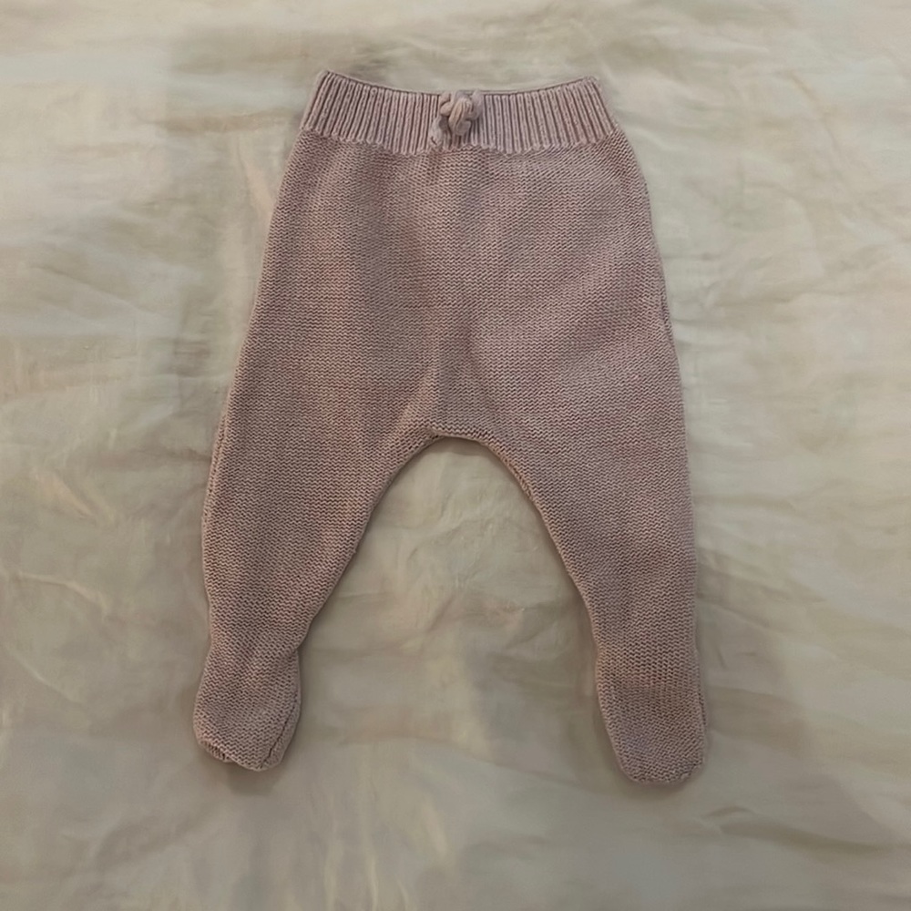 0-1 Newborn Knit Footed Leggings EUC